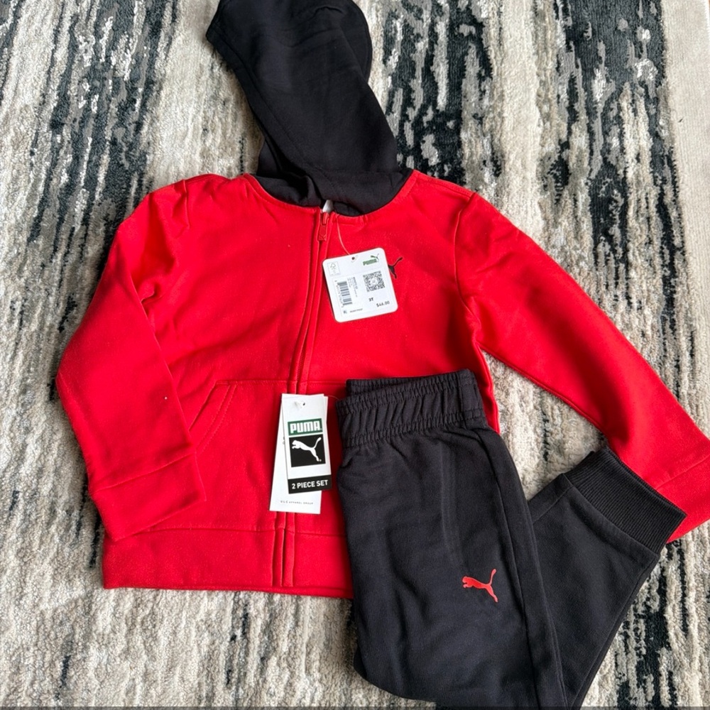 Puma Kids Toddler Boys 2 piece tracksuit Fleece Zip Up Hoodie and Jogger Set 3T